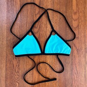 Jolyn Finn top